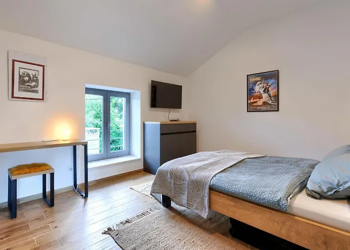 Dom wakacyjny Mirta By Interhome